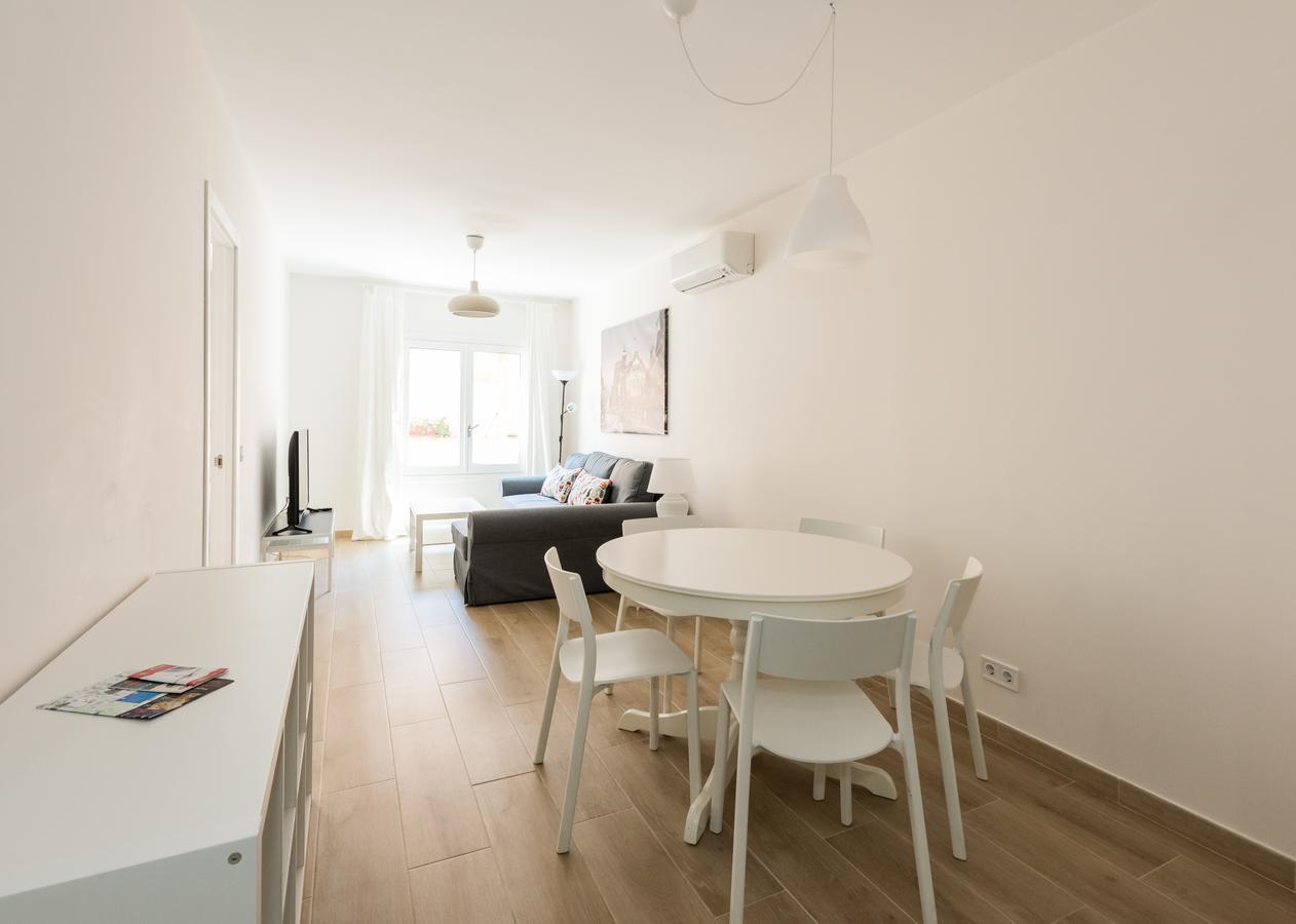 Piso En Edificio Barroco Madrid.アパートメント エクステリア 写真
