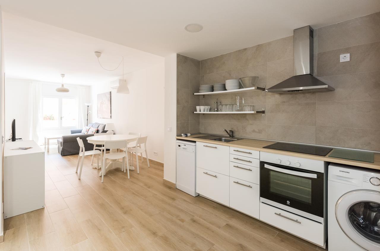 Piso En Edificio Barroco Madrid.アパートメント エクステリア 写真